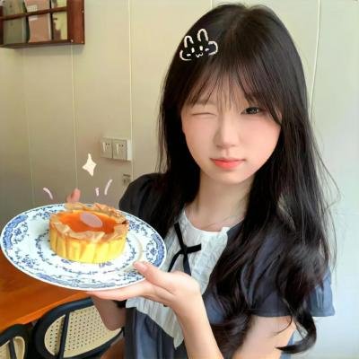 乳房与月亮